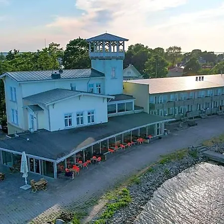 Promenaadi Otel Haapsalu