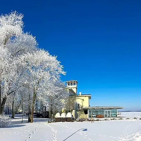 Promenaadi Otel